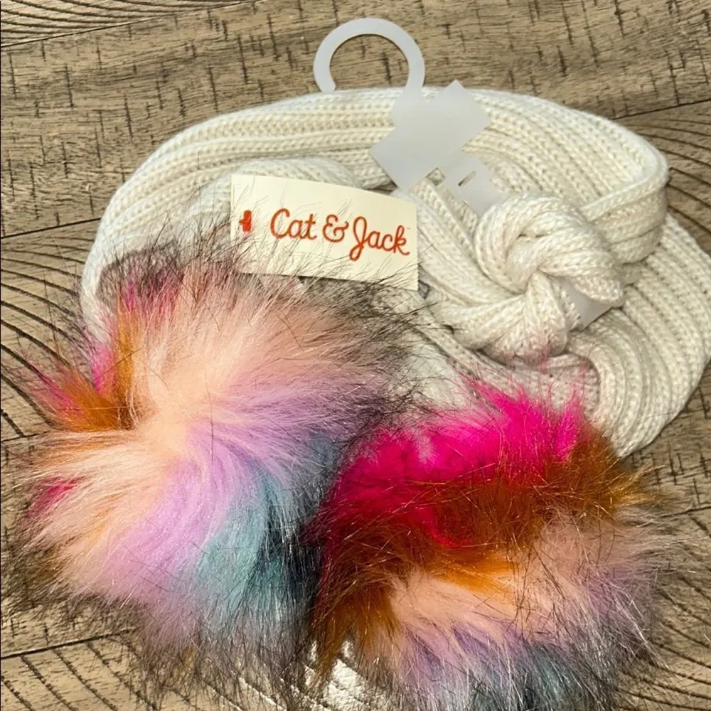 NWT Cat & Jack Cable Knit 🧶 Scarf 🧣 with Playful Pom Poms